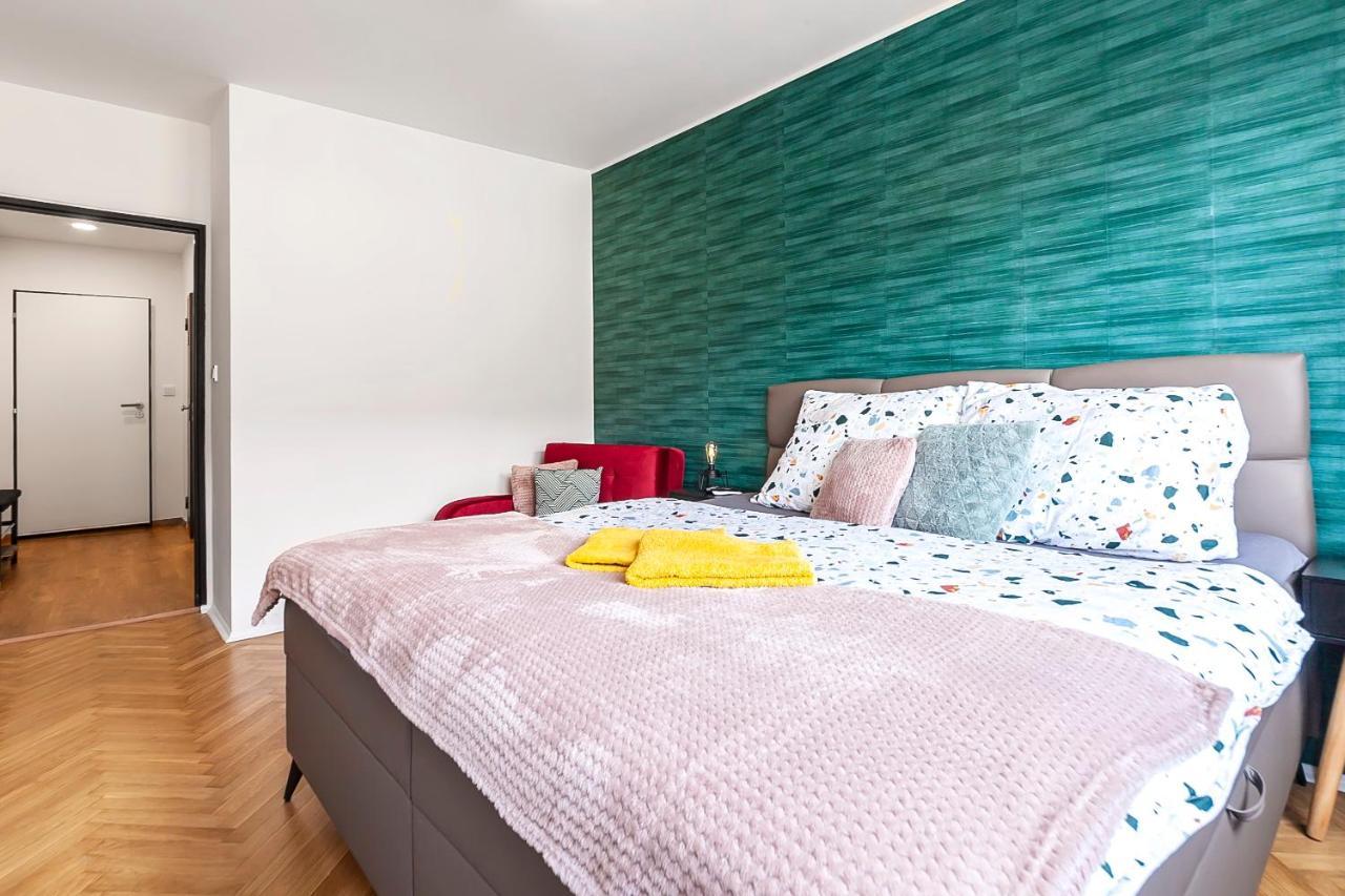 Apartmán Popular Location / Street View / 4 Ppl / Netflix Praha Exteriér fotografie